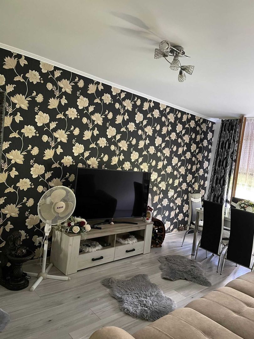 Apartament 2 camere de vanzare , Carpati 1 - Poză 4