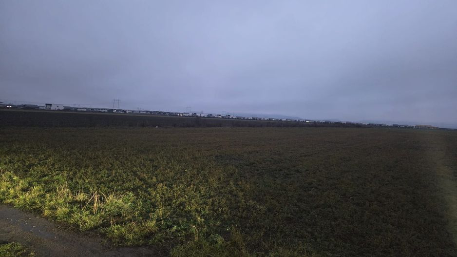 Teren cartier Izvor langa Brasov - Poză 6