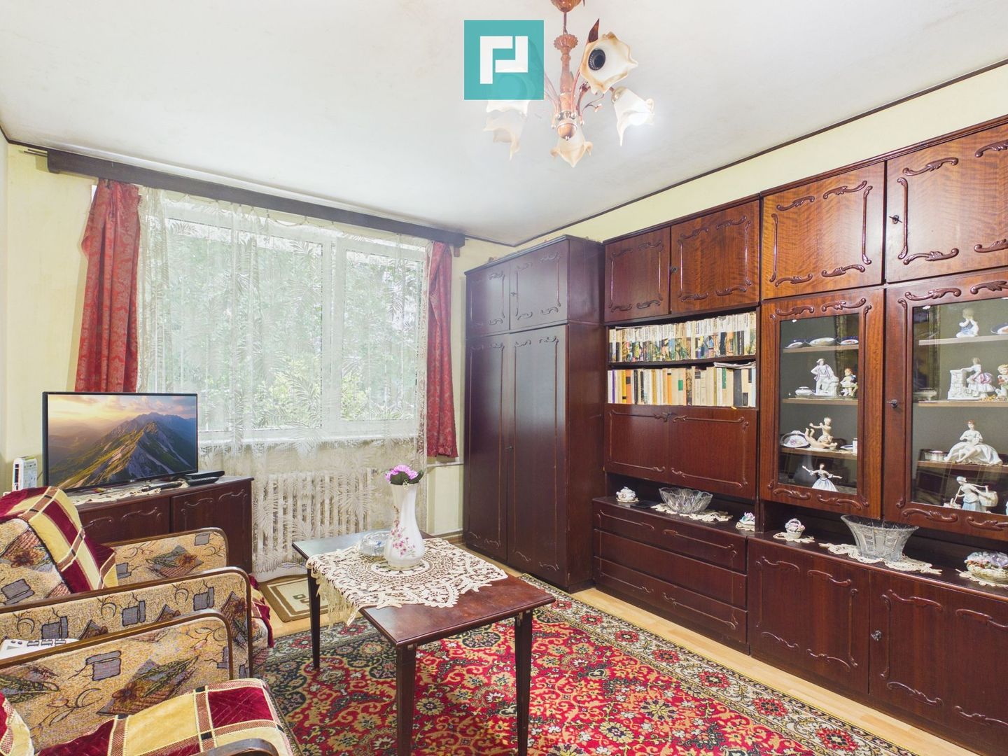: Apartament 2 camere Rogerius, parter, ideal inve - Poză 2