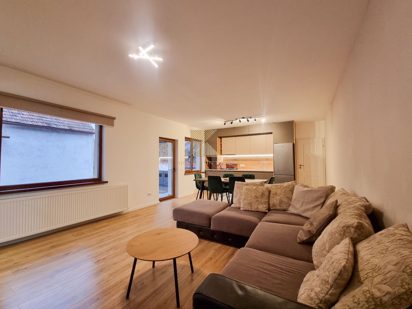 Casa cu 3 camere, curte proprie, renovata complet, Astra - Poză 1