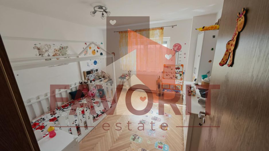 Apartament 4 camere decomandat, etaj 2, zona Steaua. - Poză 4