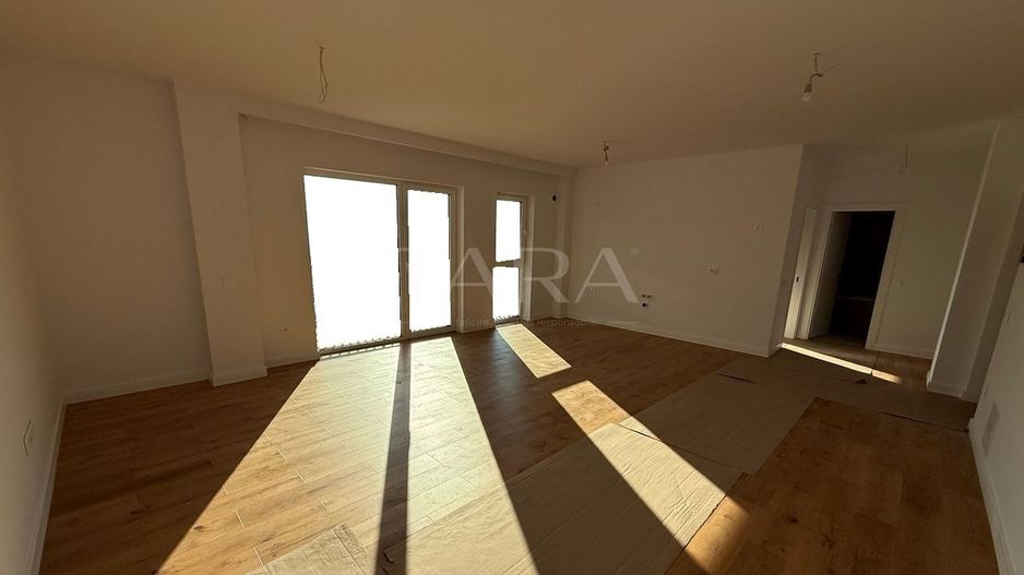 Apartament 3 camere finisat, cu CF. - Poză 2