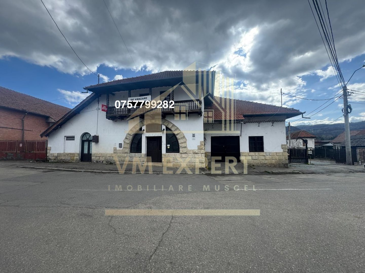 SPATIU COMERCIAL CAMPULUNG ZONA CENTRALA - Poză 17