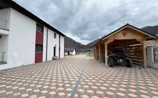 Vila la 13 km de Onesti - Poză 32