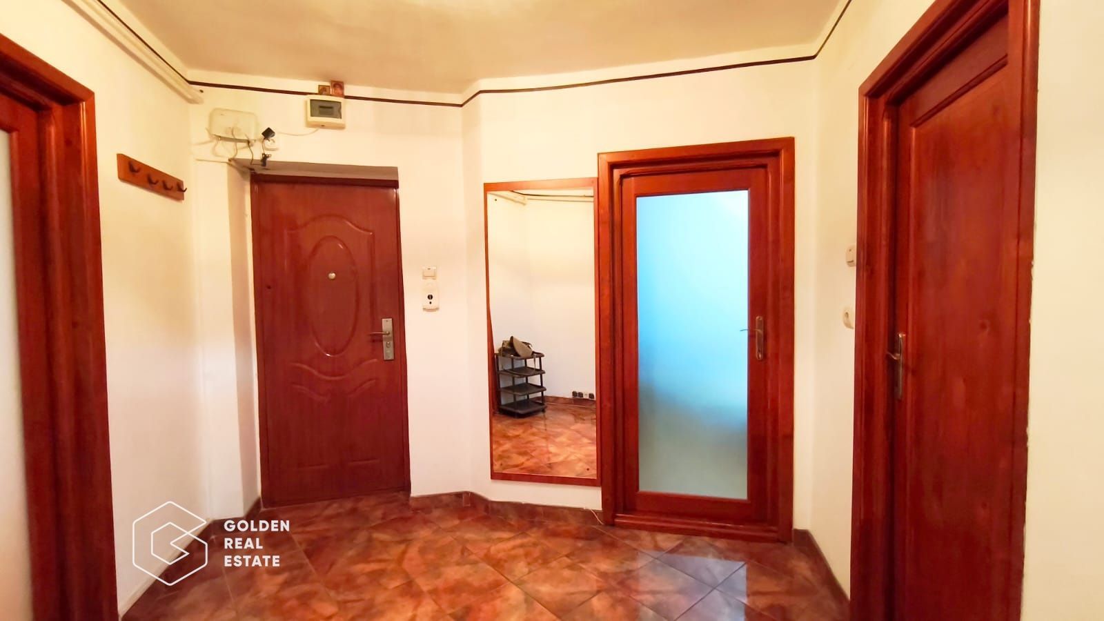 Apartament spatios cu 2 balcoane, centrala proprie, zona Micalaca - Poză 6