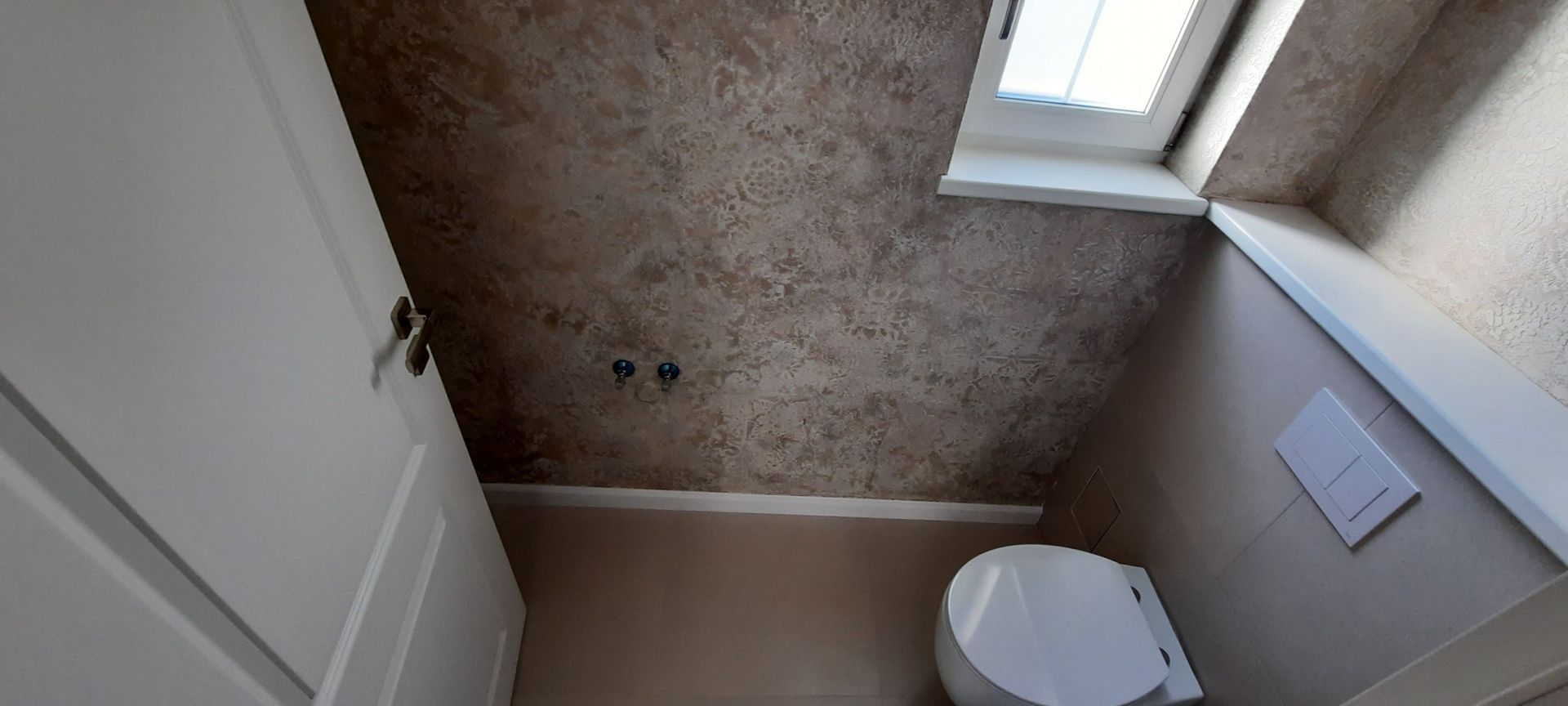 Locuinta deosebita cu finisaje PREMIUM - Poză 16