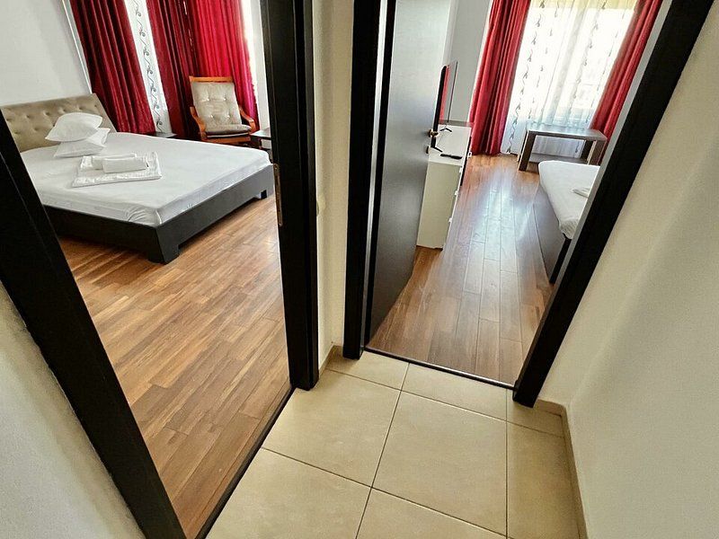 Apartament 2 camere, 60 mp total, zona Summerland – Mamaia l Decomandat l Ocazie - Poză 2