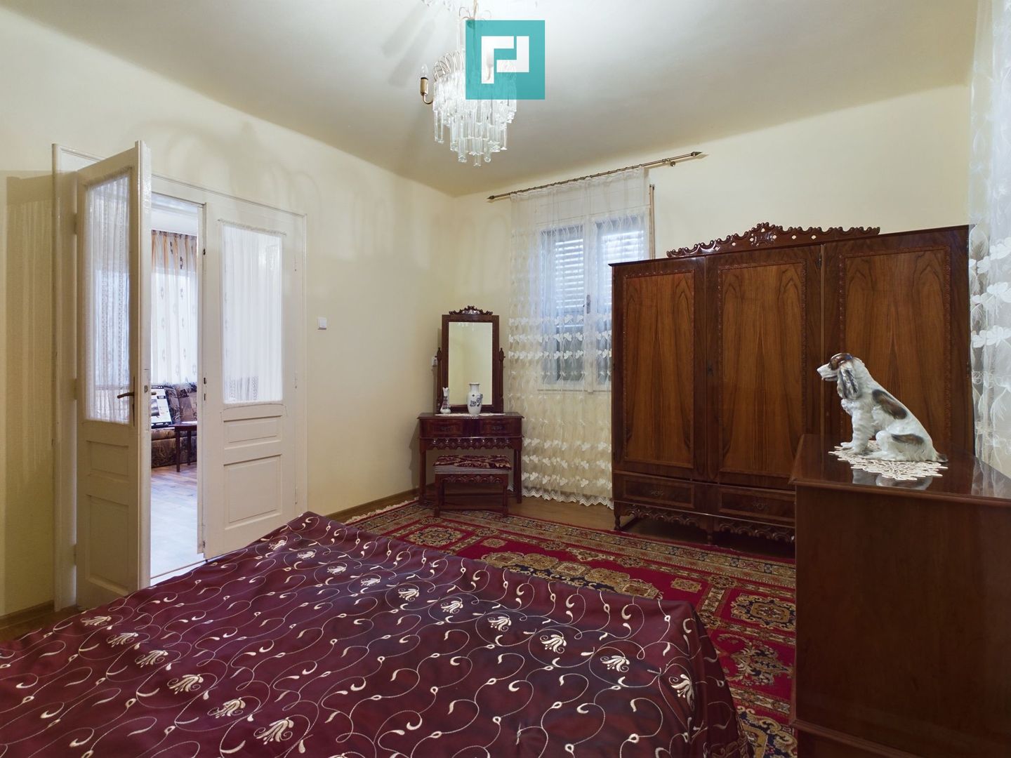 Casă pitorească în județul Arad - Poză 6