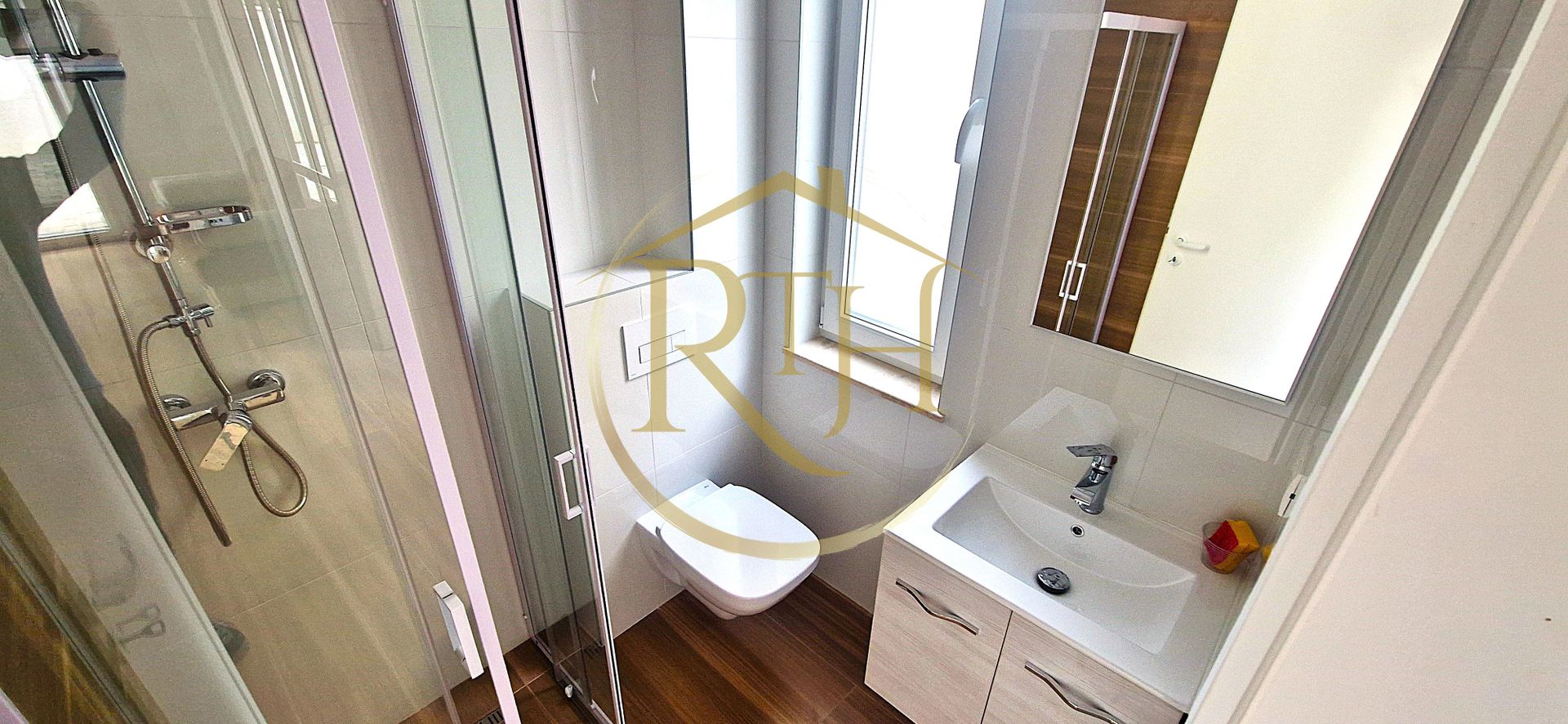 SAD de închiriat într-un triplex modern ideal pentru locuință si activități - Poză 9