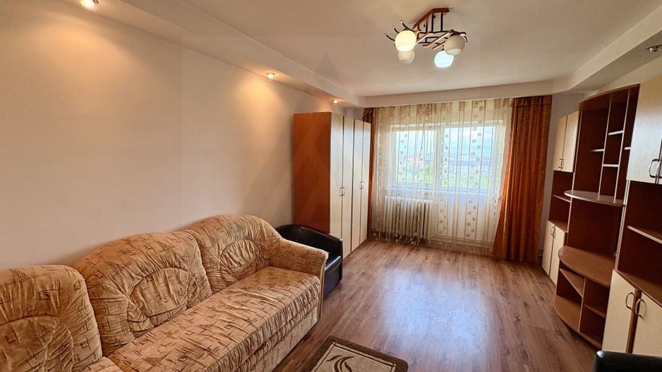 Apartament 2 camere decomandat cu balcon și pivniță în Vasile Aaron - Poză 9