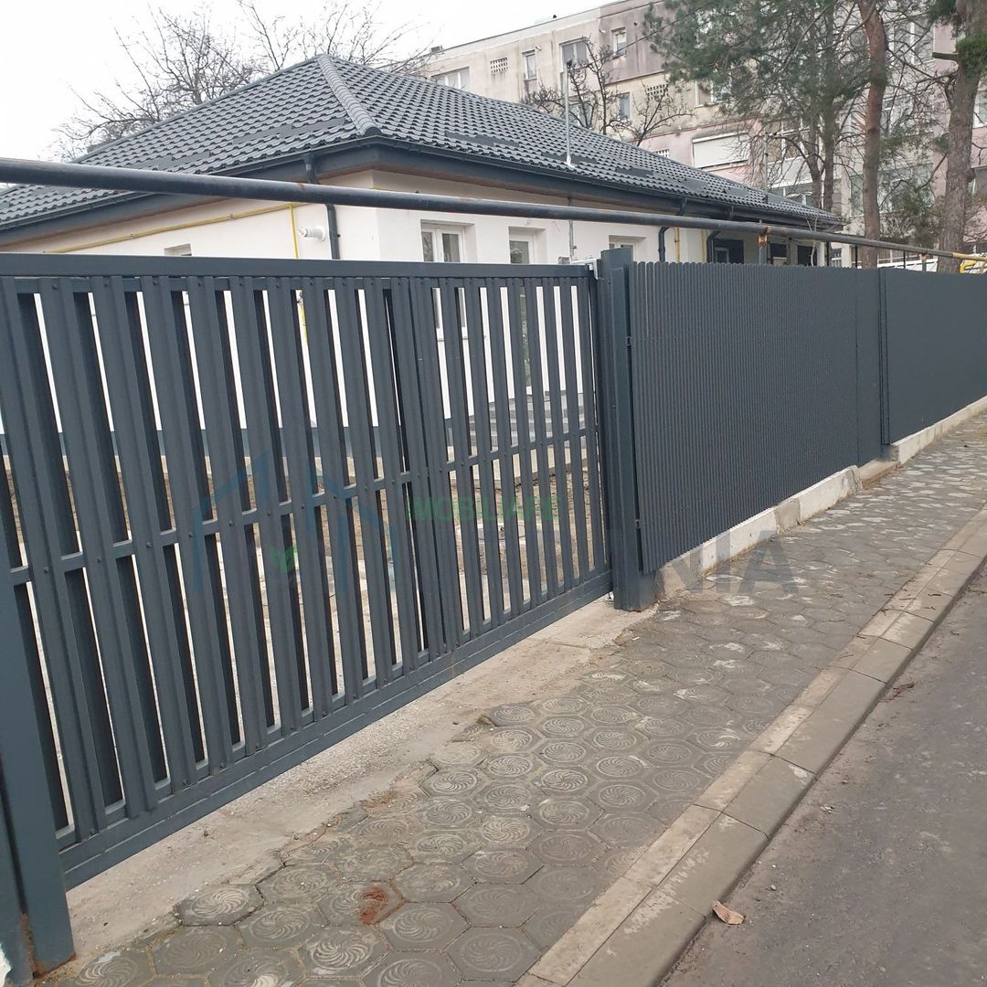 Schimb casă în Iași Cantemir zonă centrală, renovată, curată, - Poză 1