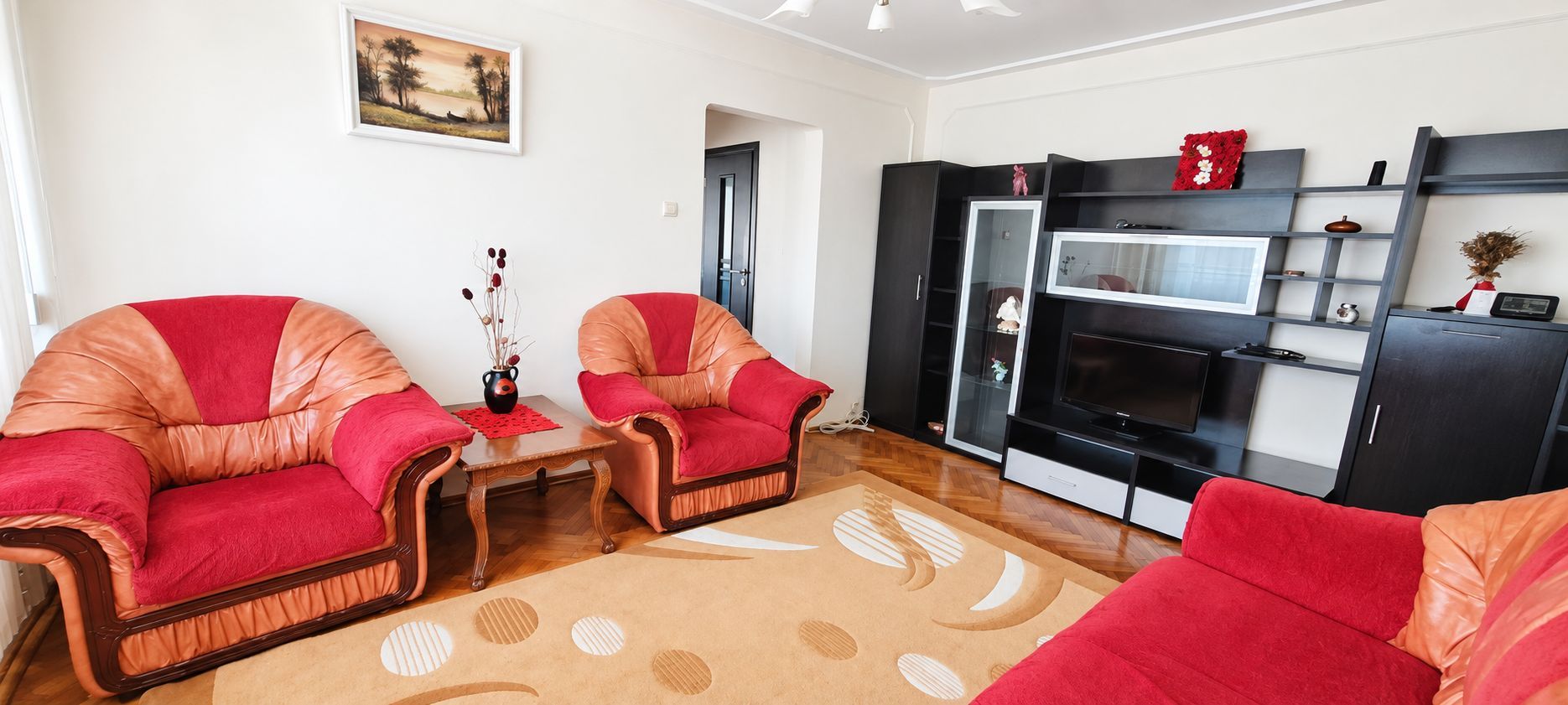 Apartament cu 2 camere, 420 euro Podu Ros - Poză 2