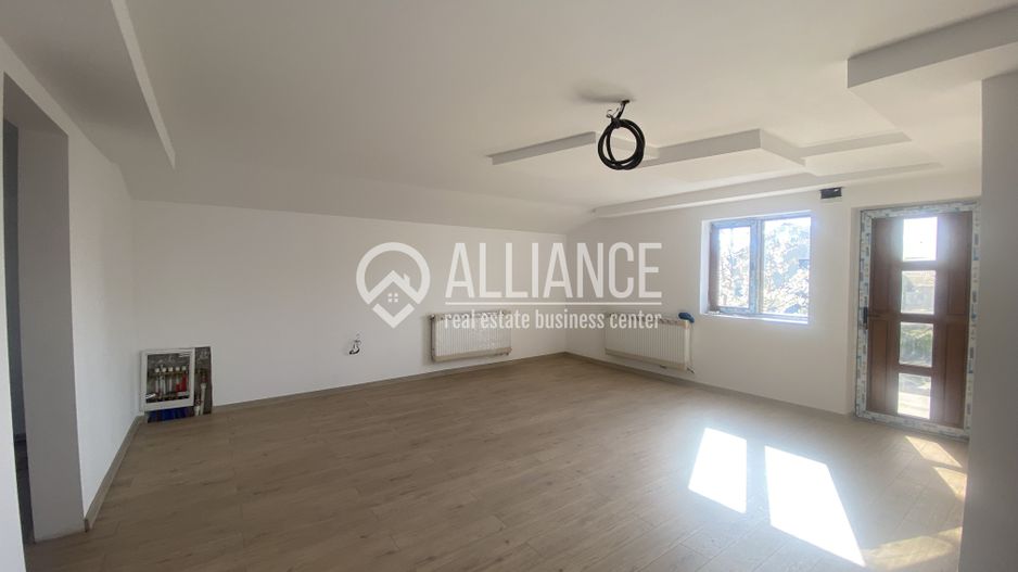 VALU LUI TRAIAN(COD 07) -Casa P+M 5 camere cu teren de 300 mp - Poză 17