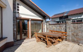 Casa 6 dormitoare+4 bai -1500 mp teren-Sacele - Poză 46