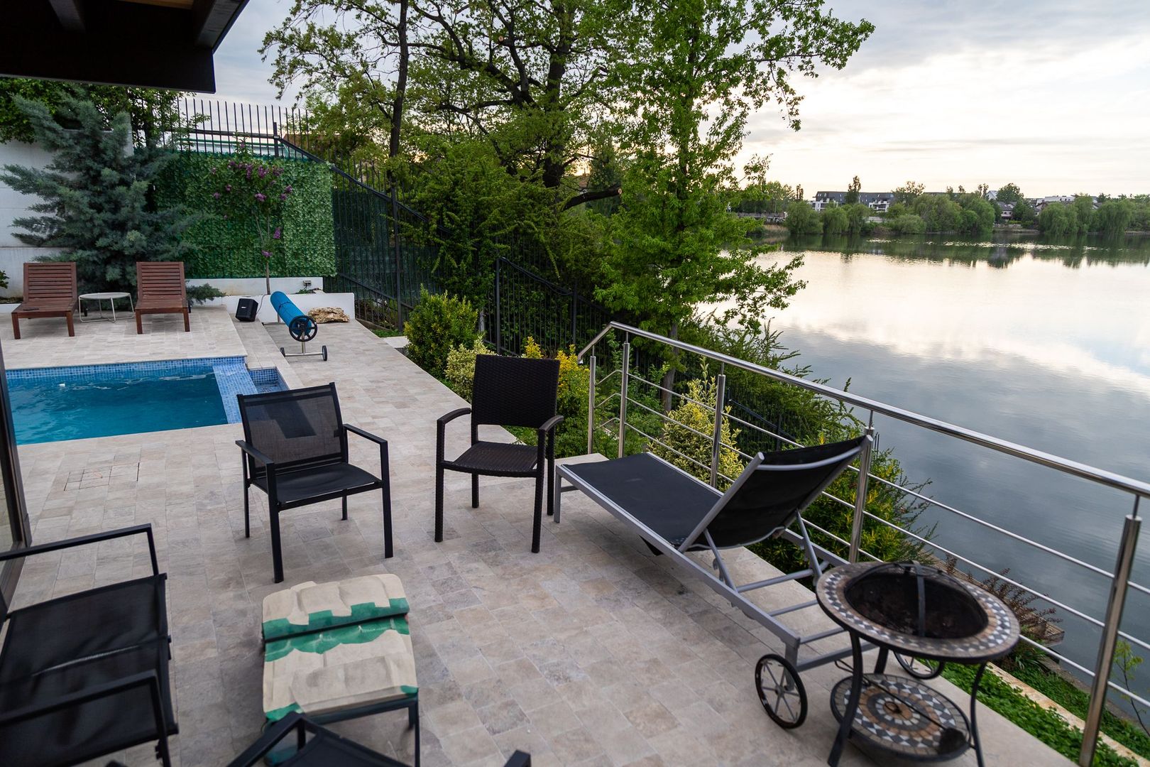Vilă cu acces direct la lac | Piscină încălzită, sauna - Poză 5