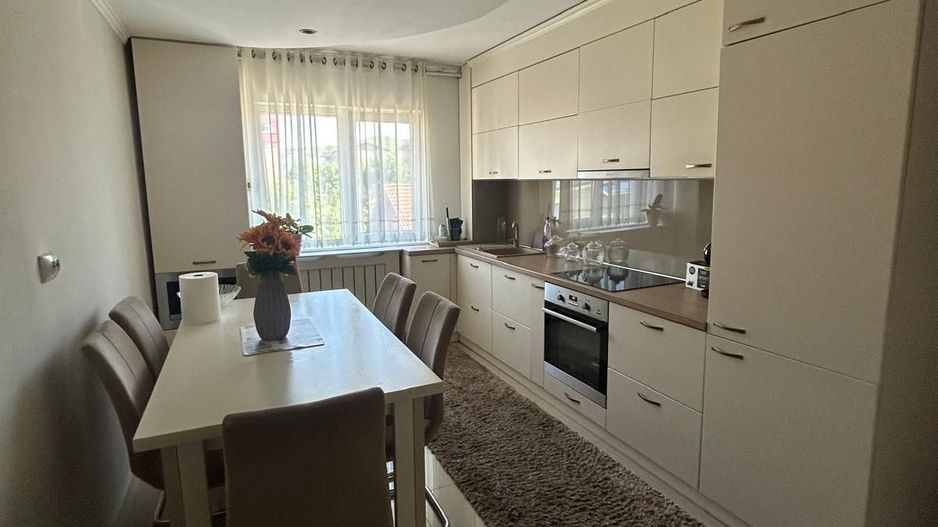 3 camere - zona LIDL Andrei Muresanu - etaj 2/4 - mobilat si utilat - balcon - Poză 3