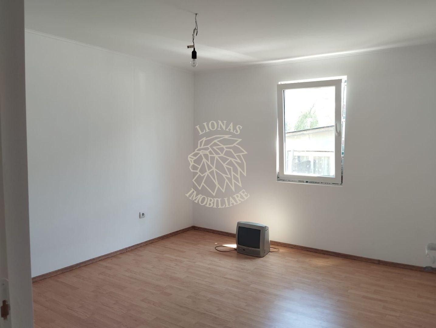 Casa Noua 3 camere 70 mp-teren 300 mp- Livezile - Poză 1