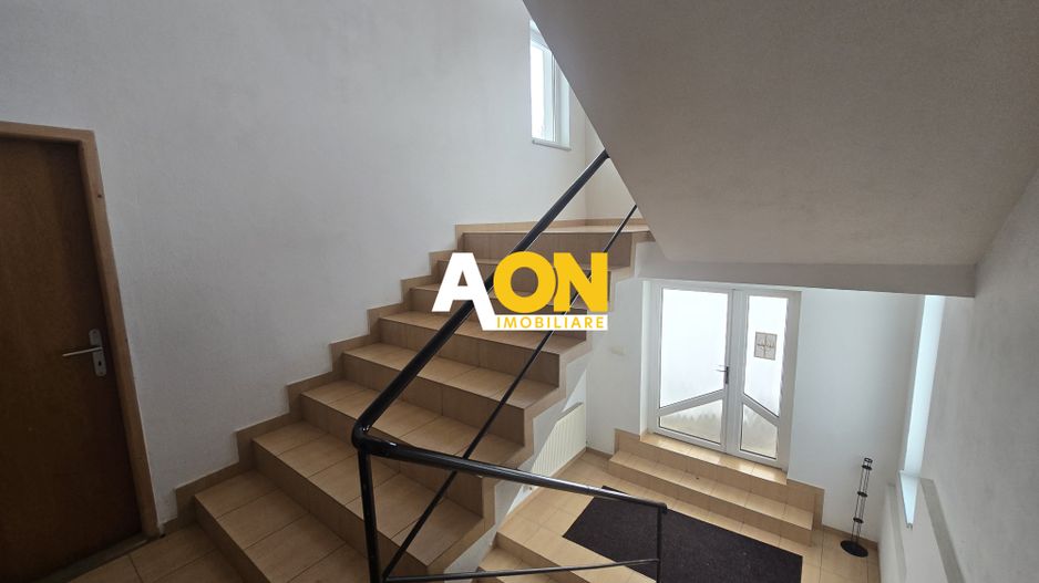 Spatiu Comercial si Apartament Zona Cetate, 1143mp Construiti - Poză 2