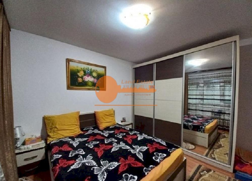 4 camere Rahova cu doua balcone si boxa - Poză 1