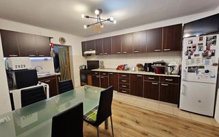 Casa cu doua corpuri, 5 camere, 1580 mp teren, Dealul Furcilor - Poză 7