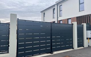 Doua case in Duplex 4 camere 183 mp-teren 295 mp-Dezmir Jud. Cluj - Poză 3