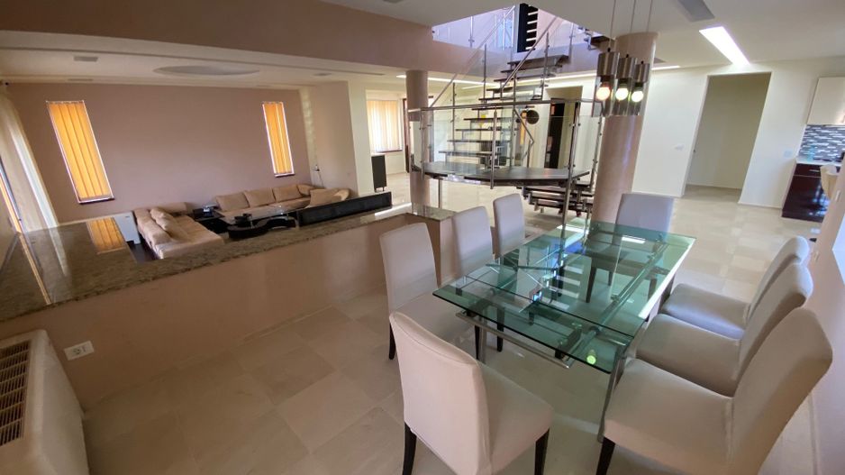 VILA CU 5 CAMERE zona Mircea Cel Batran - Poză 25