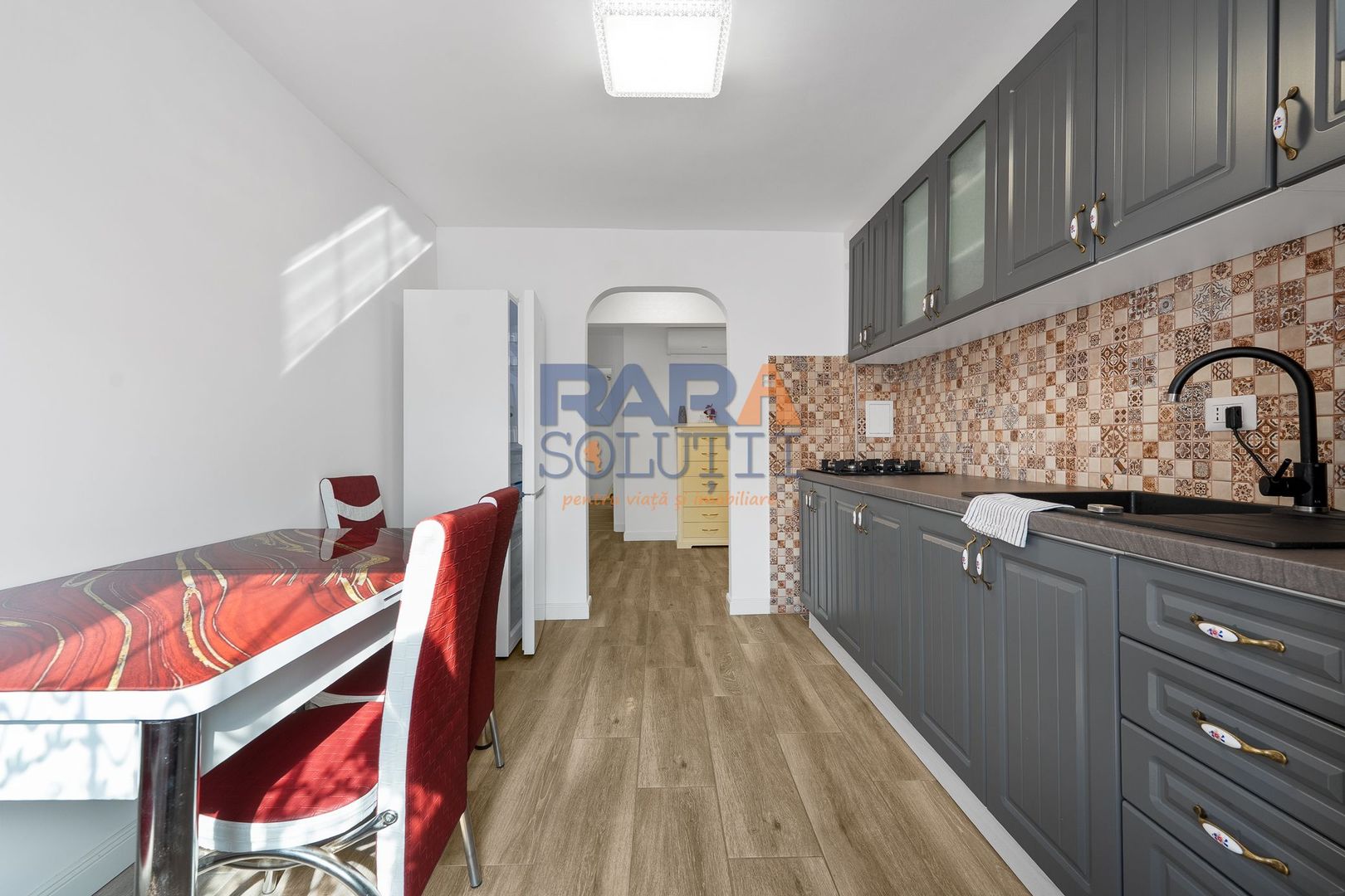 Apartament 3 camere - mobilat și utilat - Poză 3