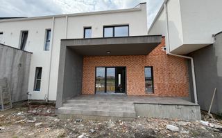 Triplex in Sacalaz |  Finisaje premium | 3 camere | Asfalt | 2 terase - Poză 12