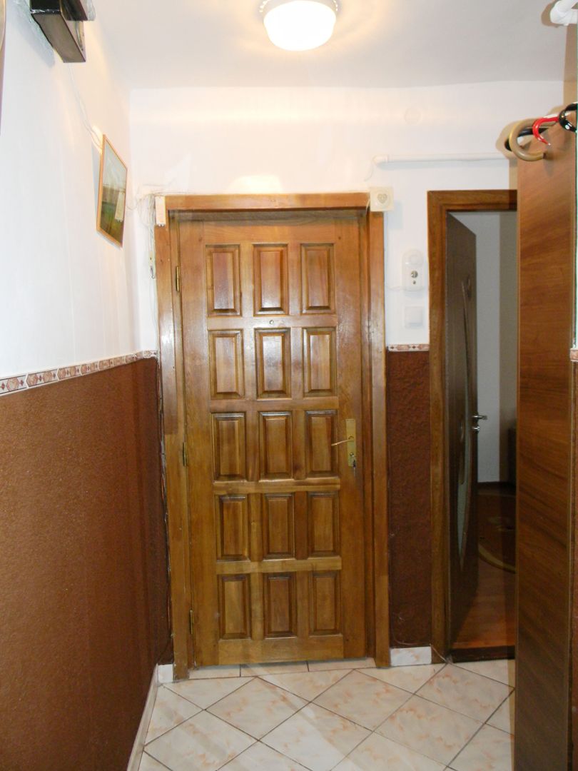 Apartament decomandat in Sacele - Poză 3