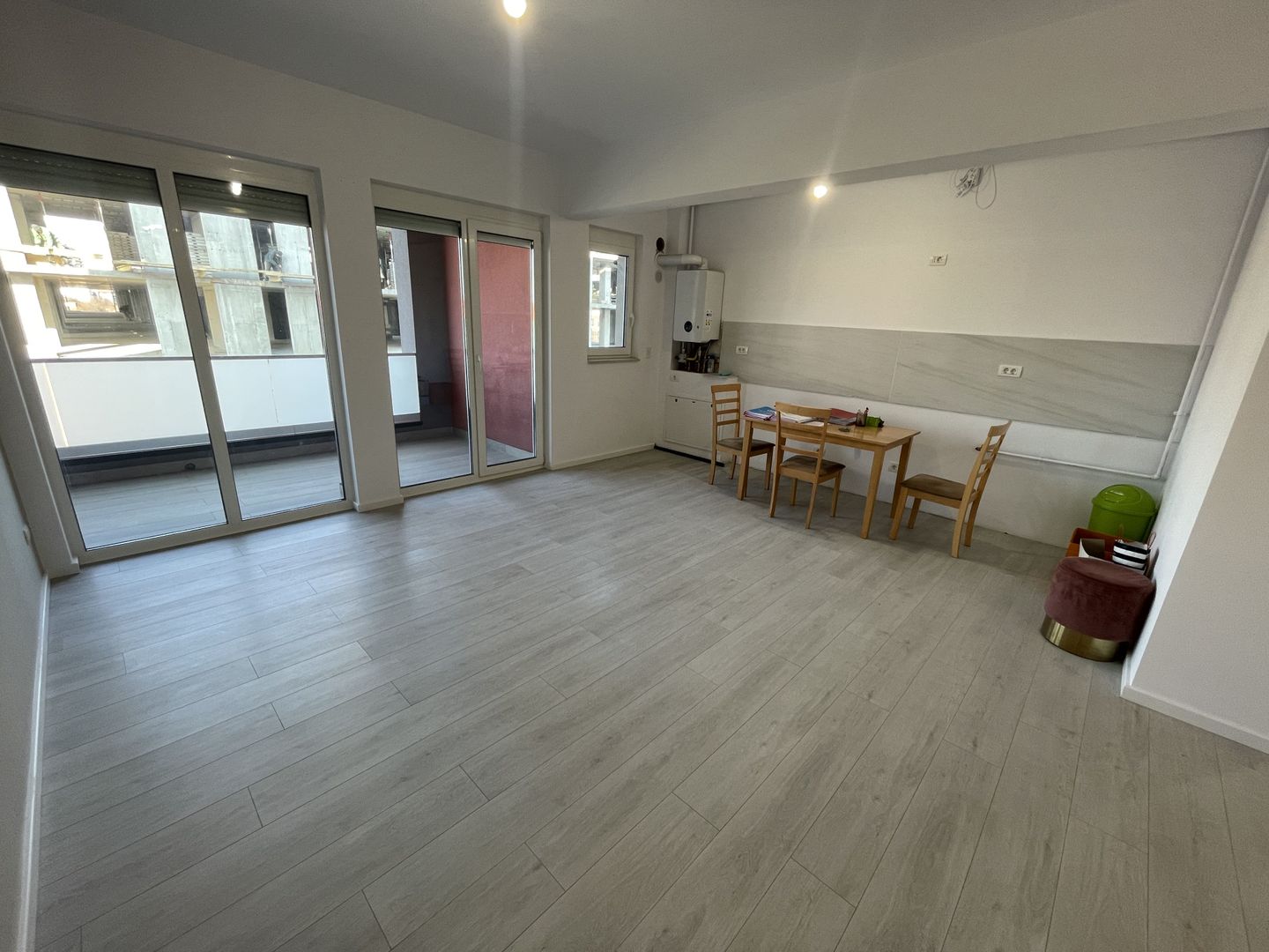 Dezvoltator | Apartamente disponibile imediat | 3 camere | 2 bai - Poză 3