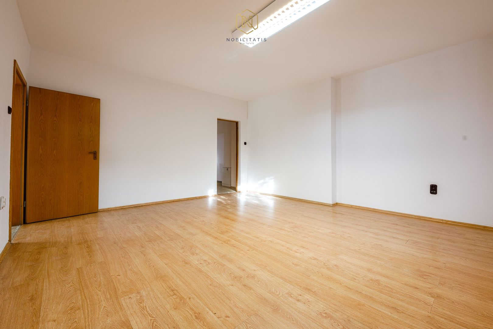 Inchiriat - Spatiu birouri 135 mp | Curte privata, 6 locuri parcare - Poză 26