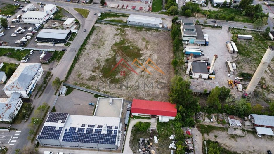 Teren intravilan 9600 m2, central, zona comerciala, Campina, Prahova - Poză 2