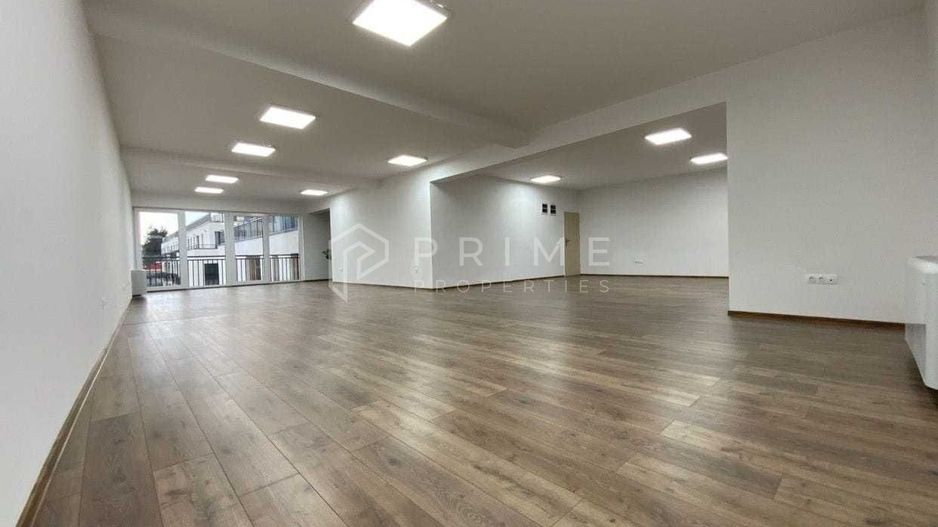 Spațiu premium pentru birouuri + terasă, în zona centrală - Poză 3