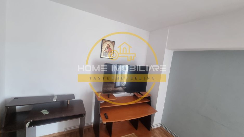 Apartament de inchiriat cu 4 Camere/ 110mp / Decomandat / Etaj 3/ Nicolina - Cug - Poză 2