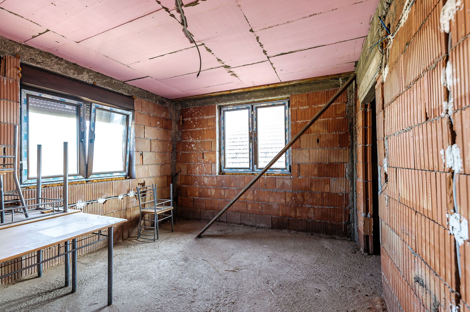Casă nouă 6 camere semifinalizată în Sântana - Poză 7