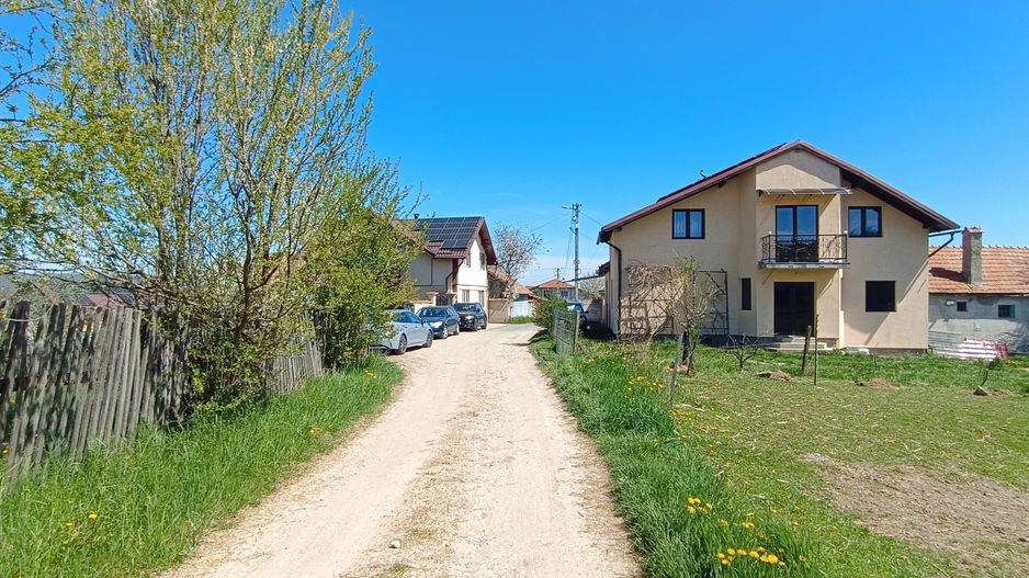 teren pretabil pensiune -casa,Zarnesti,4km de castelul Bran - Poză 7