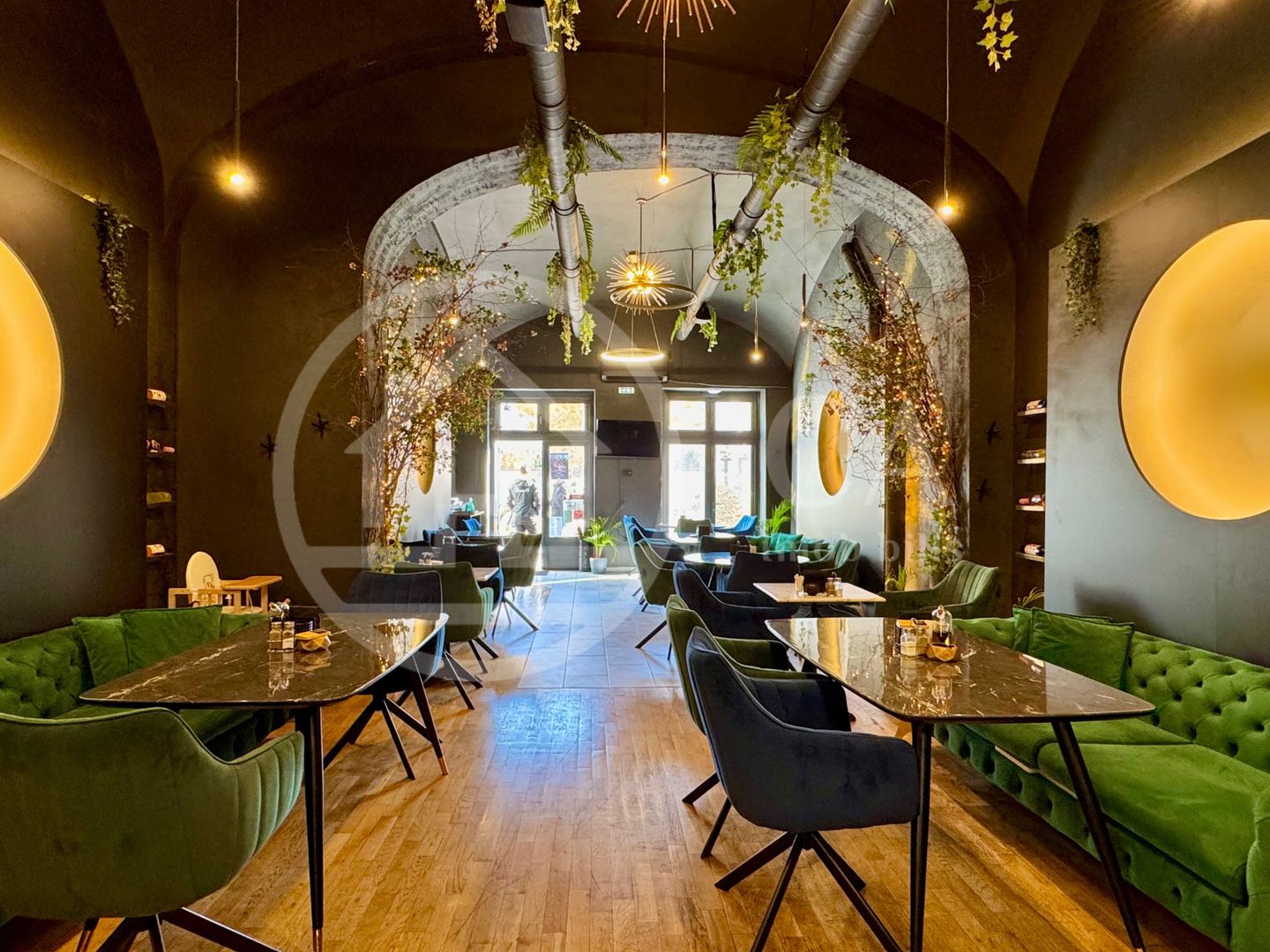 Spațiu comercial de închiriat în zonă ultracentrală, Oradea - Poză 3