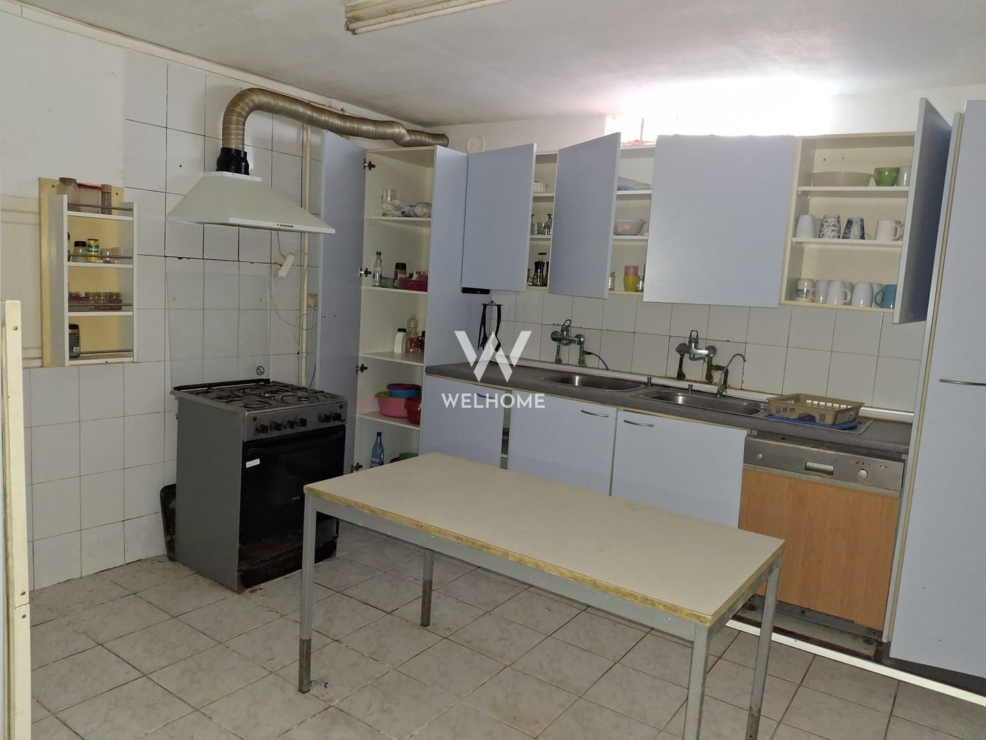 Casa cu 15 camere de vanzare in Bazna, Sibiu ( azil, pensiune) - Poză 15