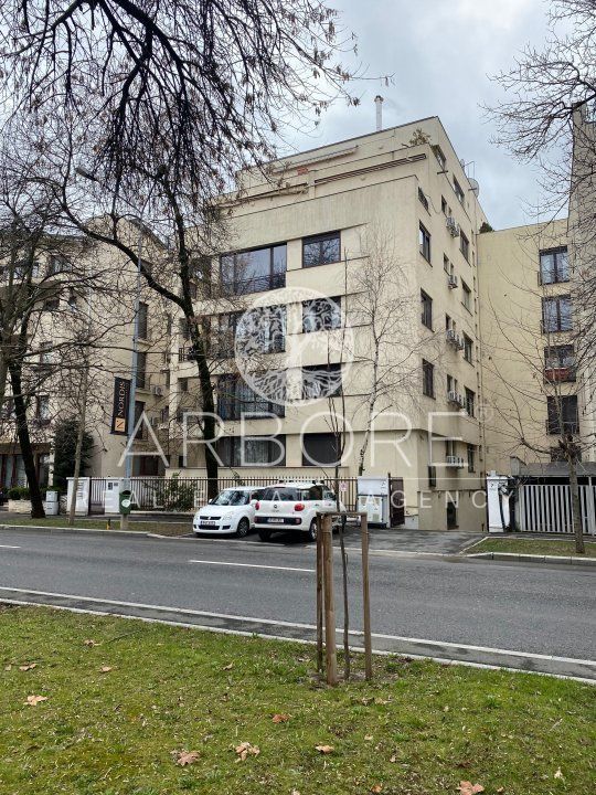 Apartament superb cu 4 Camere în Primăverii, Strada Mircea Eliade - Poză 1