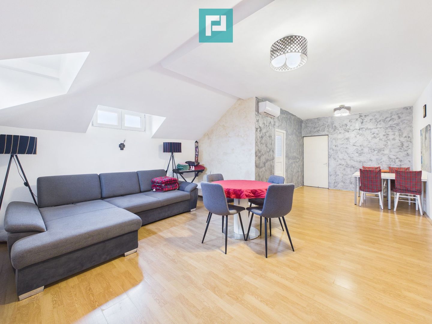 Casă cu teren 345 mp – metrou Laminorului - Poză 11