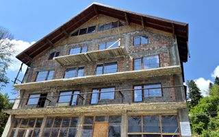 Cladire Pensiune D+P+2+M+Pod - 1089 mp + teren 893 mp - Sinaia - comision 0% - Poză 2