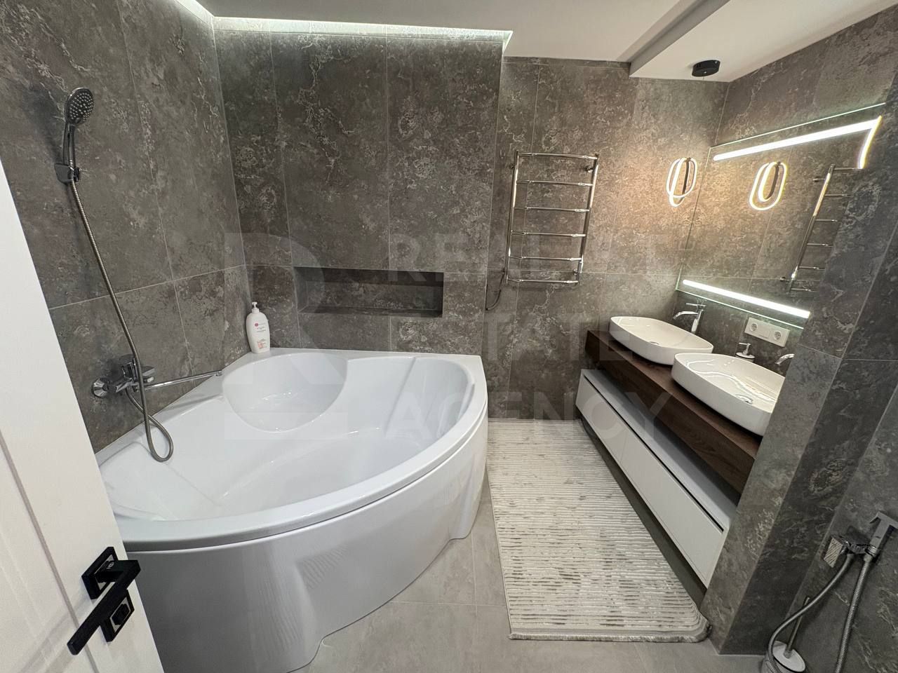 Chirie, apartament, 3 camere, strada Alexandru Vlahuţă, Centru - Poză 19