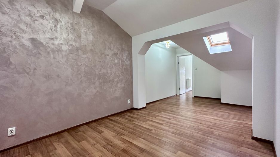 Apartament cu 3 camere de vânzare în Dumbravita - Poză 20