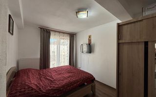Apartament impecabil 69,5mp 3 camere  2 băi etaj 1 cu loc de parcare - Poză 7