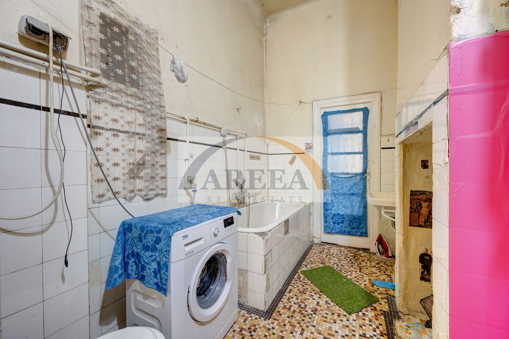 Proprietate in vila, etaj, partial renovat - Pasajul Unirii - 154 mp - Poză 19