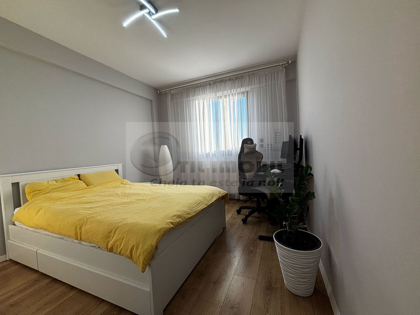 Ap 3 cam 80mp, Et2, Valea Lupului, 2 locuri de parcare- 171.000 € - Poză 14