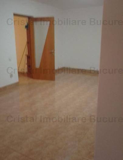 Vanzare Garsoniera  Mall Vitan Centrala Proprie - Poză 1