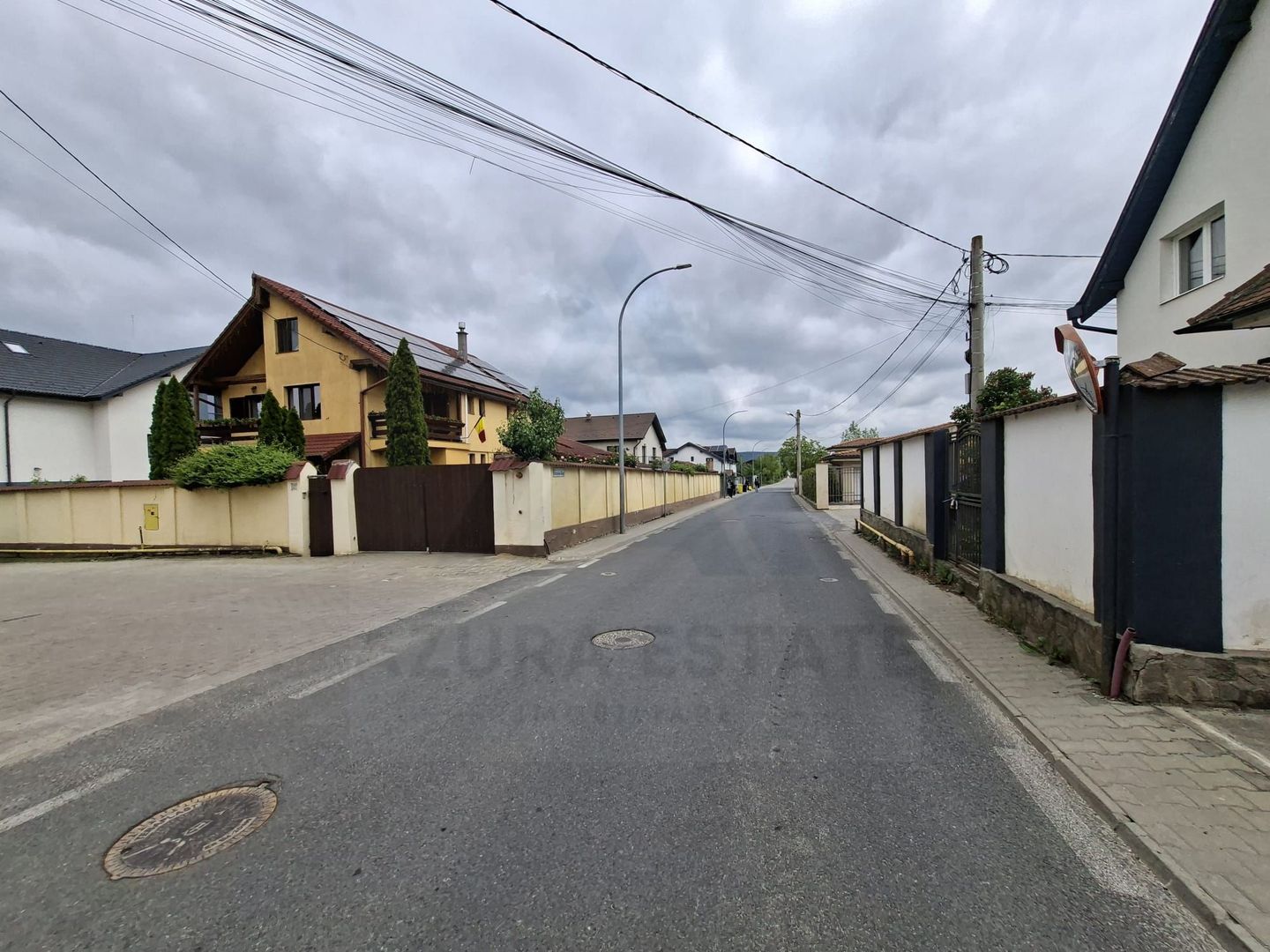 Spatiu birouri casa individuala curte proprie 9 birouri Selimbar - Poză 20