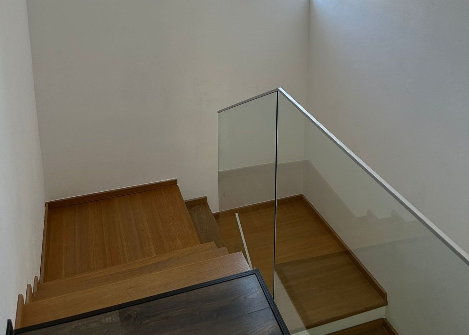 Casa 4 camere I Tunari I Vanzare I Premium - Poză 2