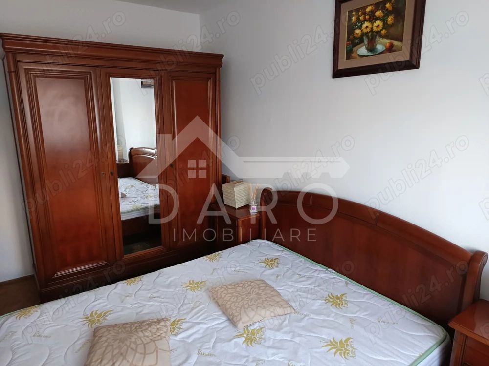 Vând apartament cu 2 camere în Tg Mureș, zonă centrală - Poză 3